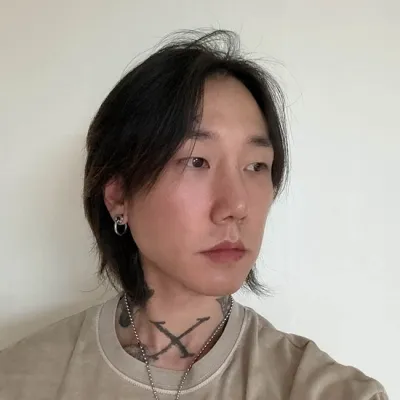 Mình chỉnh lại đầu mũi bị sụp và cải thiện dáng mũi bằng phẫu thuật nâng mũi lại.