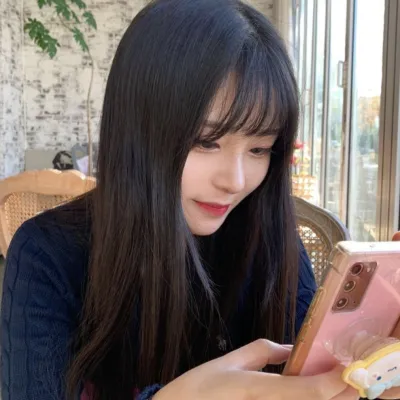 Sống mũi của mình đã xuất hiện, khác hẳn với trước đây khi mình hoàn toàn không có sống mũi!!!