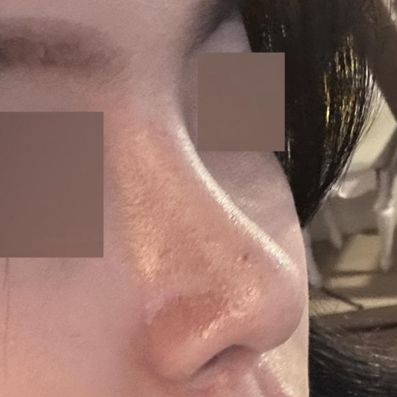 Mình nghe mọi người xung quanh khen mũi đẹp suốt ngày ㅎㅎ