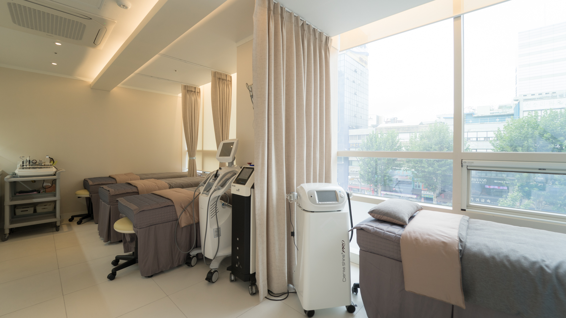 Lumiere Plastic Surgery Clinic - Ảnh 6