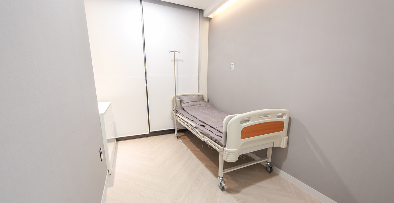 Uverse Plastic Surgery Clinic - Ảnh 15