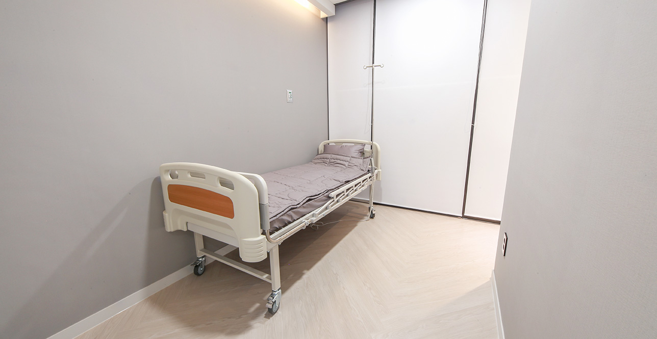 Uverse Plastic Surgery Clinic - Ảnh 16